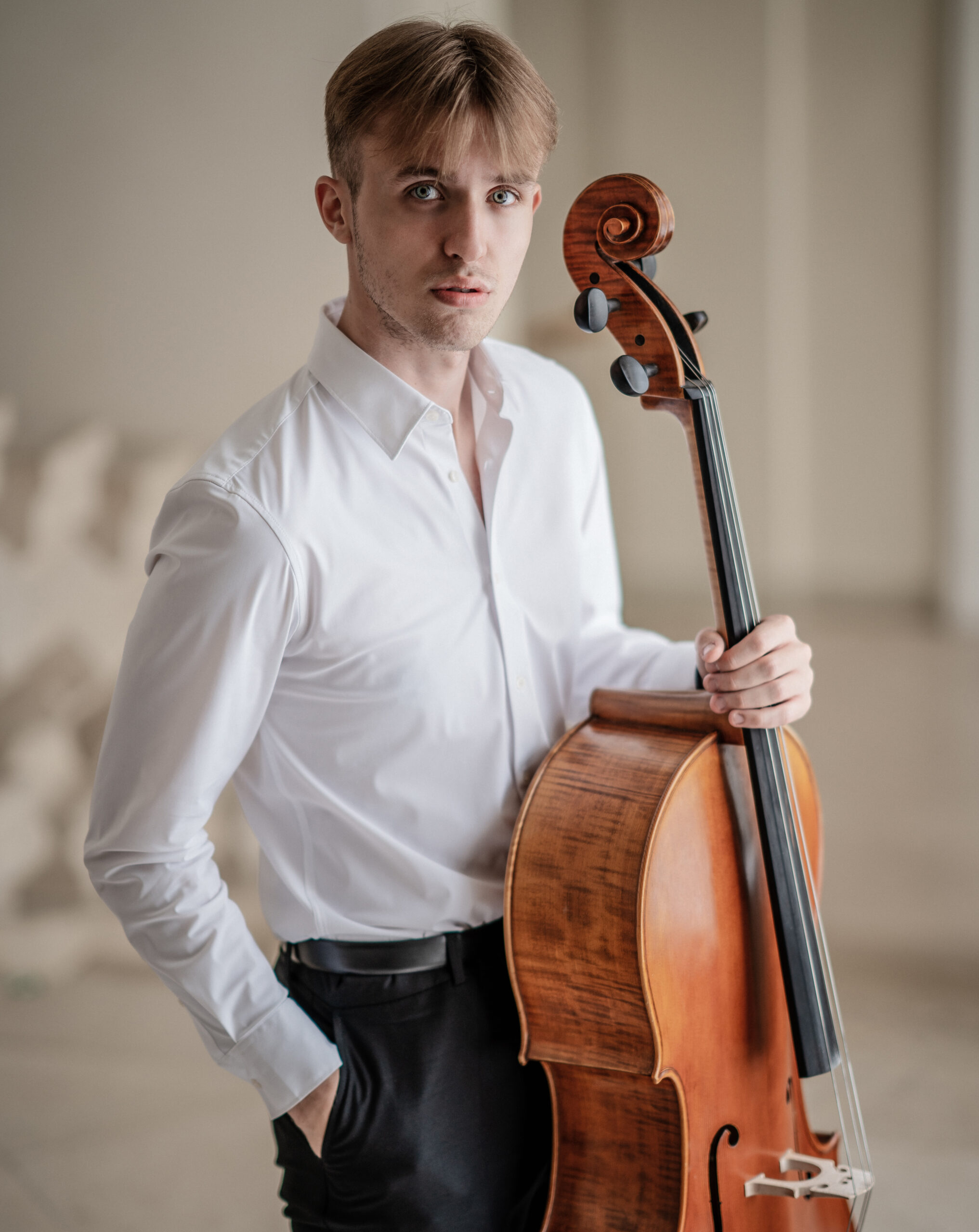 05-11-23_portrait_web-14-1